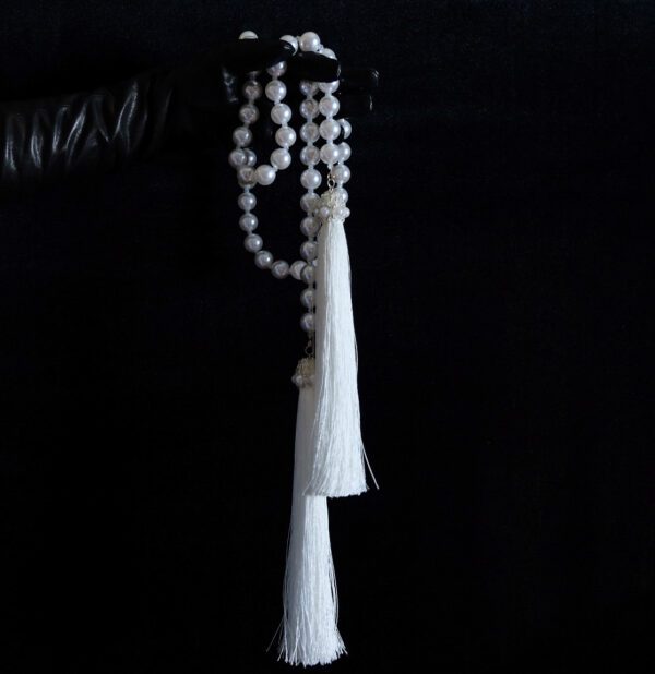 Елочное украшение "Нить жемчуга белая" Елочное украшение "Нить жемчуга белая"