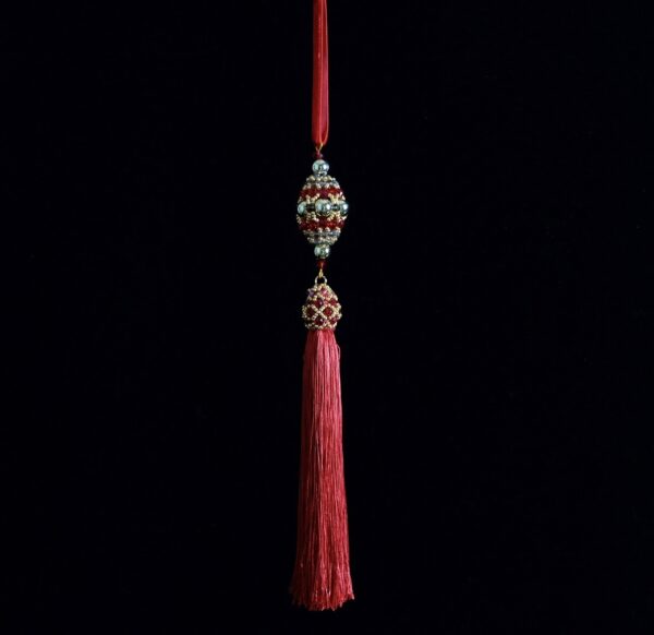 Елочное украшение-подвеска с кисточкой красная Елочное украшение-подвеска с кисточкой красная